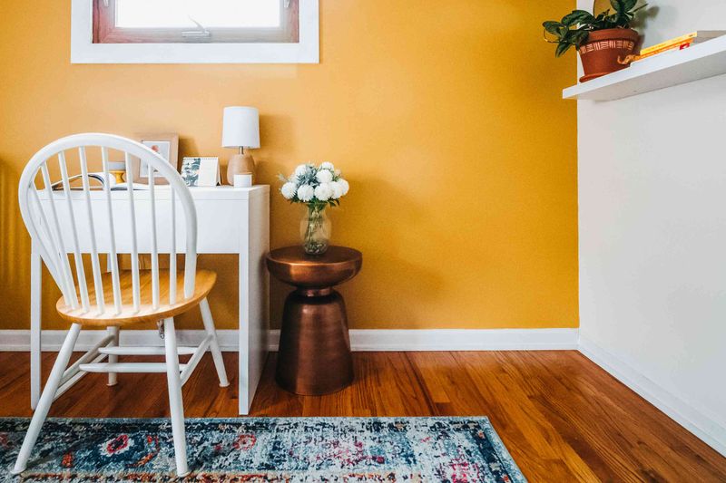 Should You Pick Your Paint Or Furniture First? Here's What Designers Say - Decor Hint Consider Your Color Flexibility