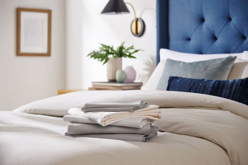 9 Habits Of Homes That Always Smell Amazing Plus 9 Simple Ways To Boost Yours - Decor Hint Change Bedding Weekly