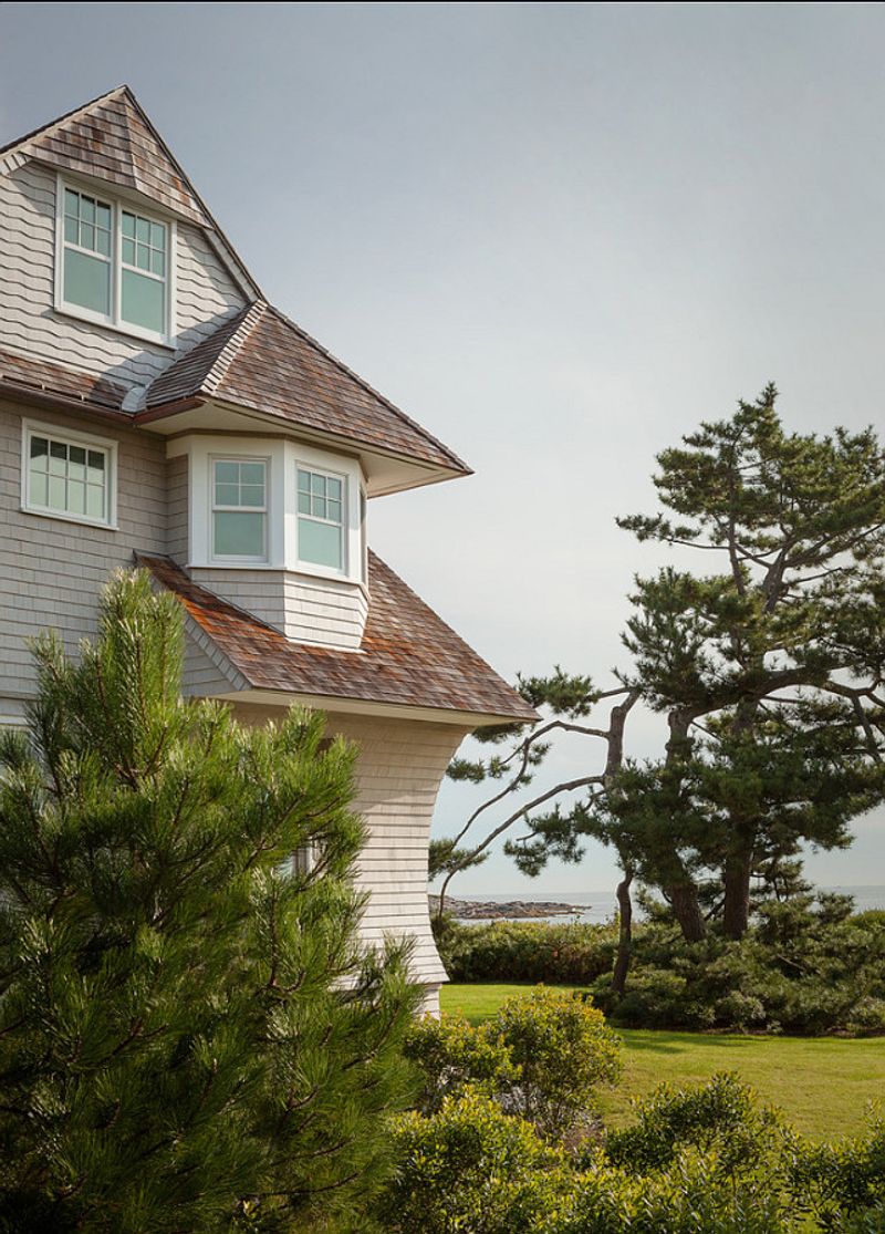8 Home Styles Losing Popularity In Long Beach By 2025 And 9 Likely To See Big Gains - Decor Hint Coastal-style Clad Shingle Homes