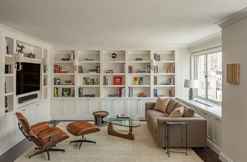 8 Urban Design Details That Define New York Homes With Timeless Style - Decor Hint Built-In Shelving And Storage