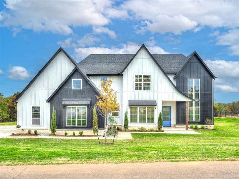13 Oklahoma Homes That Won't Stand The Test Of Time Beyond 2030 - Decor Hint Flimsy Faux-Farmhouse Exteriors