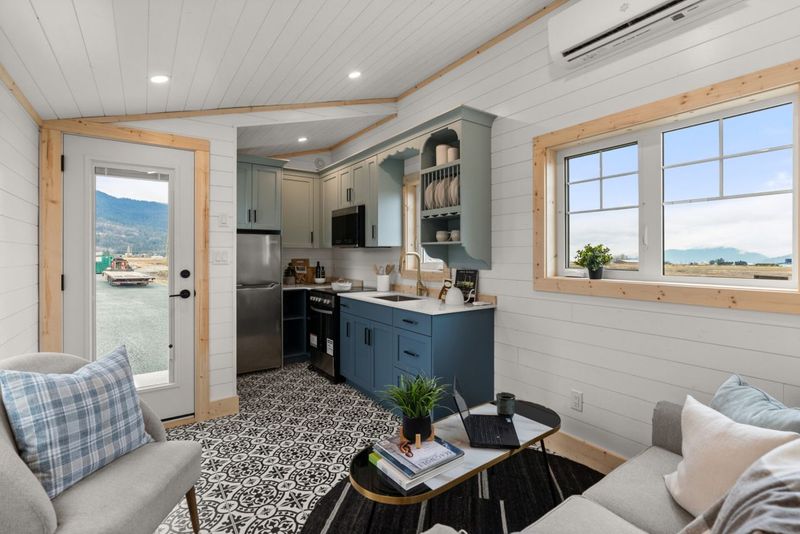 Classic Americana Meets Tiny Living In The Tulameen Tiny Home - Decor Hint Interior Layout And Floor Plan