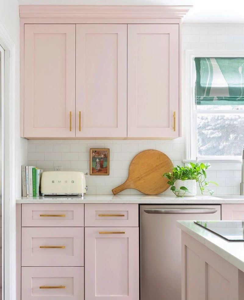 10 Designer-Approved Kitchen Cabinet Color Ideas Plus 10 Colors To Avoid - Decor Hint Pale Blush