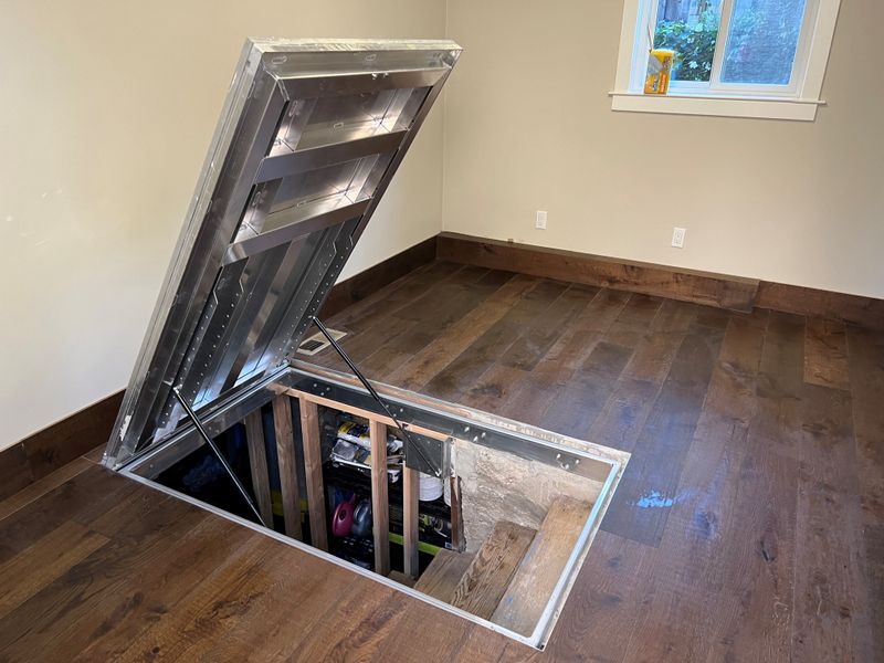 16 Design Tricks From Oregon's Eco-Friendly Tiny Homes - Decor Hint Under-Floor Storage Hatches