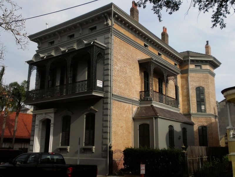 7 Time-Honored Curb Appeal Designs From Louisiana Neighborhoods - Decor Hint Italianate Detailing