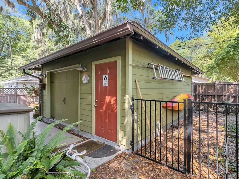 Family Turns Garage Into $69K Apartment So Son Can Launch Startup Rent-Free - Decor Hint Why They Did It