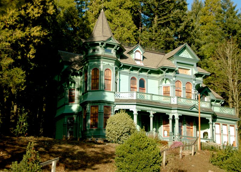 Shelton McMurphey Johnson House In Eugene Showcases Victorian Charm Inside And Out - Decor Hint Cultural And Community Impact