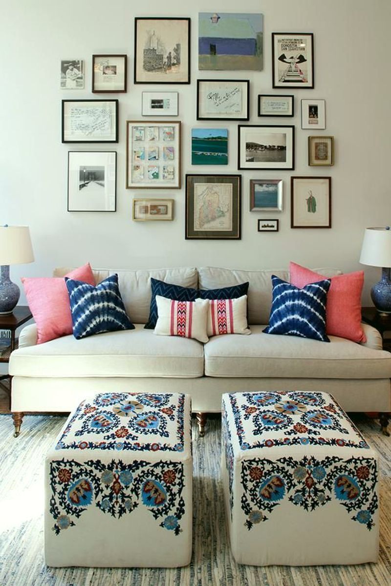 From Overused To Outdated 15 Buyer Turnoffs You'd Never Expect And 7 Total Fails - Decor Hint Cluttered Gallery Walls