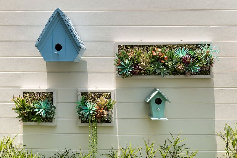 15 Top Tips For Creating Your Dream Backyard - Decor Hint Use Vertical Space Creatively