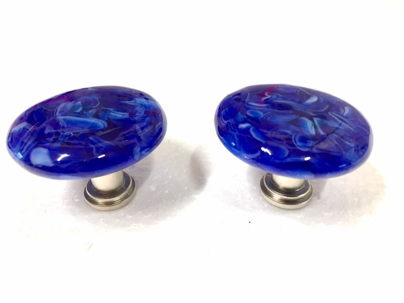 14 Thrift Store Items Often Considered Valuable In Michigan - Decor Hint Glass Knob Hardware For Cabinets