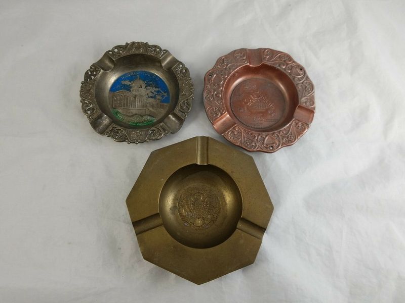 36 Antiques Are Not Worth A Penny Nowadays, For Real - Decor Hint Vintage Ashtrays