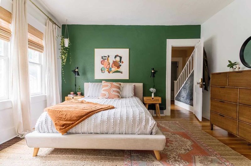 9 Tiny Chores That Instantly Make Your Home Look Tidier, No Spending Required, Just Smart Decluttering - Decor Hint Make Your Bed Like A Pro