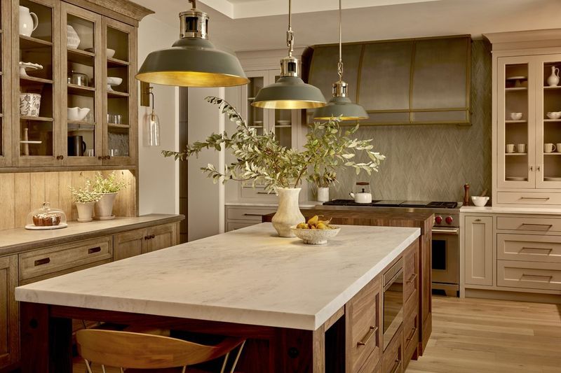 16 Kitchen Turnoffs That Send Oklahoma Homebuyers Running, Say Interior Designers - Decor Hint Cowboy Kitchens And Excessive Western Motifs