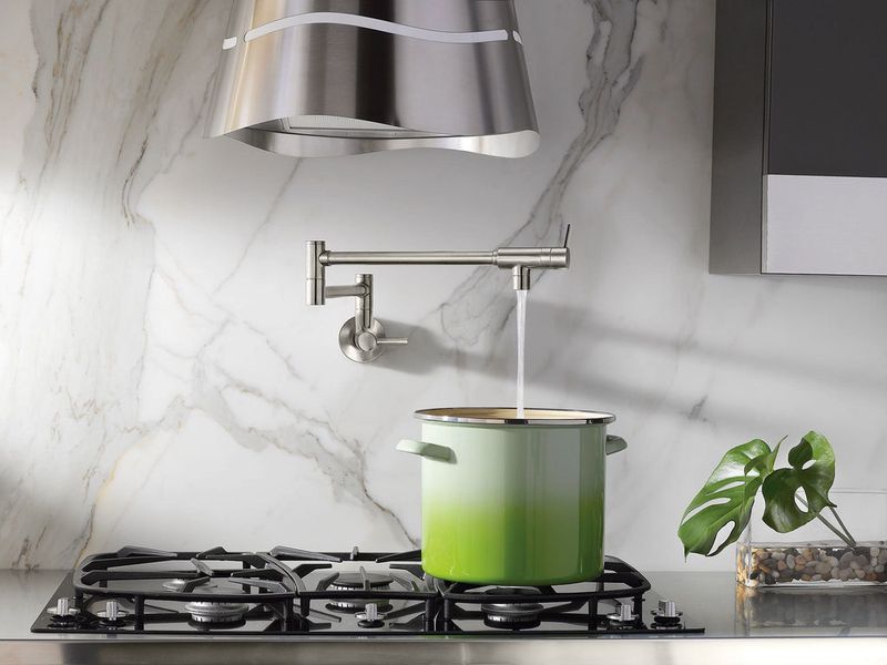 16 Best Kitchen Renovations Ever - Decor Hint Pot Filler Faucet
