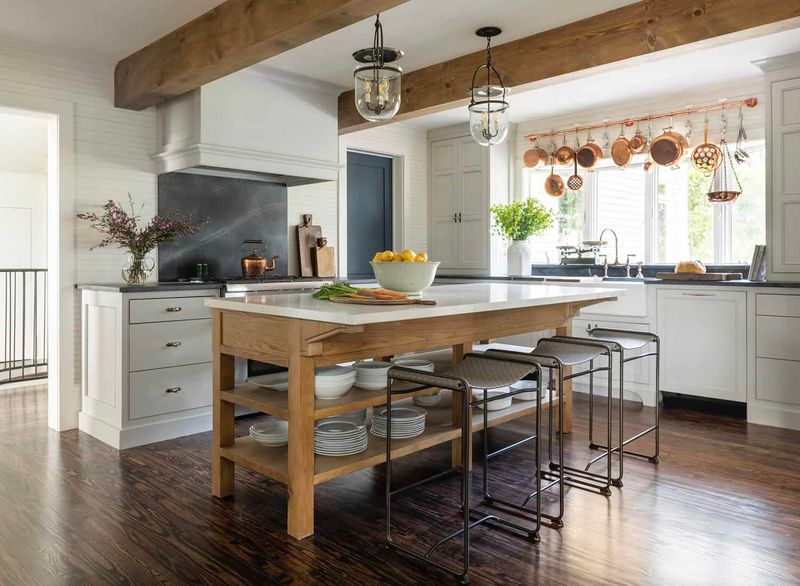10 Timeless Decorating Styles You'll Still Find In Texas Homes - Decor Hint Farmhouse Chic