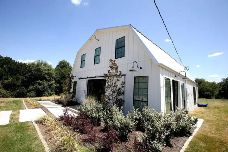 17 Reasons Why A Barndominium Makes A Great Home - Decor Hint Lower Insurance Premiums