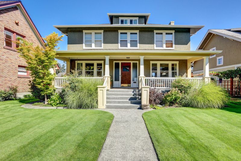 Fake Craftsman Details On Production Homes