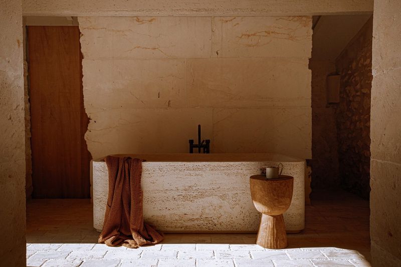 Bathrooms: Spa-Like Stillness