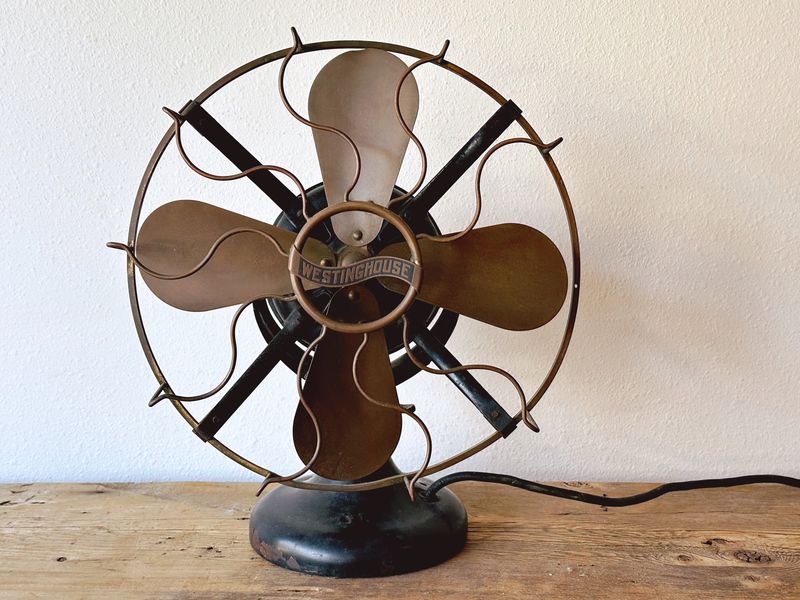 28 Industrial Decorating Ideas For The Whole House - Decor Hint Vintage Industrial Fans