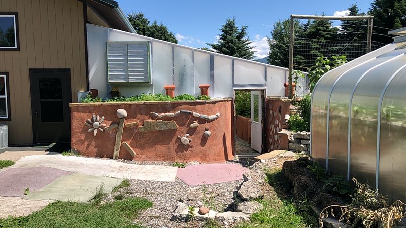 Oregon Real Estate Shake-Up: 8 Home Types On The Decline (And 6 That Are Thriving) - Decor Hint Permaculture-Ready Properties