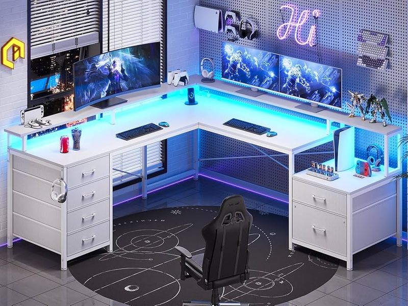 12 Home Designs Focus On Gamers With Clever Mix Of Comfort And Style To Level Up Space (Floor Plans Included) - Decor Hint Dual-Monitor Gaming Nook