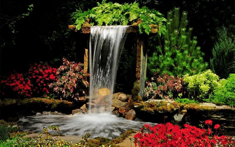 25 Amenities You Can Find In Billionaires' Homes - Decor Hint Indoor Waterfalls