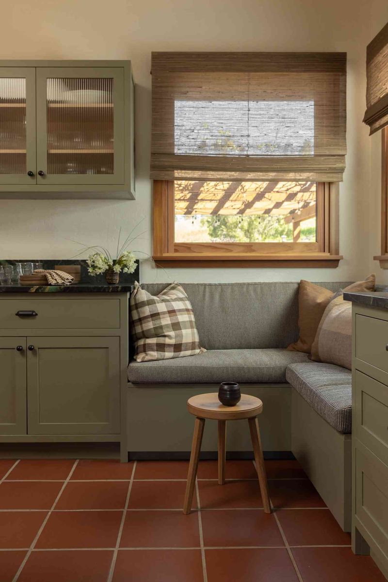 10 Ways Country Style Is Reinventing The Kitchen Scene In 2025 And 8 Additional Ideas You'll Fall For - Decor Hint Warm, Earthy Color Palettes