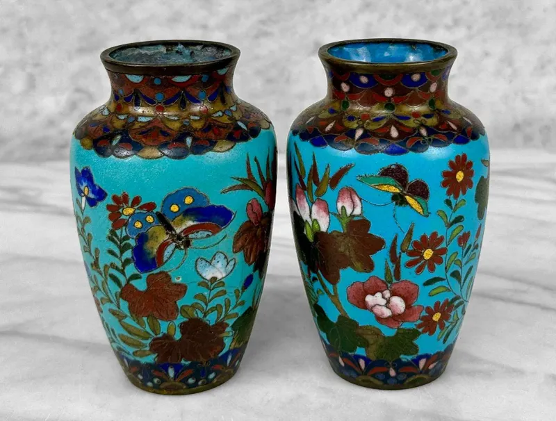 24 Antiques Designers Never Pass Up - Decor Hint Cloisonné Vases
