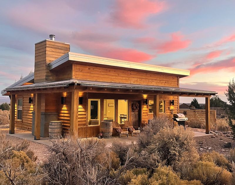 7 Quirky Curb Appeal Styles That Make Utah Streets Pop With Character - Decor Hint Eclectic Boho