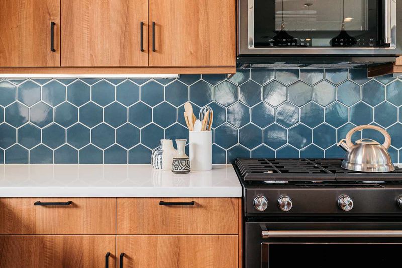 12 Impractical Kitchen Trends Interior Designers Say Won't Last In 2025 (Plus 7 Already Losing Their Momentum) - Decor Hint Statement Tile Backsplashes You'll Quickly Hate