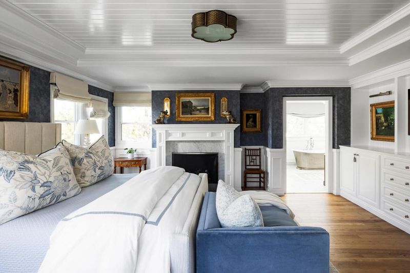 These 8 Coastal-Inspired Designs Are Changing The Look Of Utah Homes - Decor Hint Crisp White and Blue Color Schemes