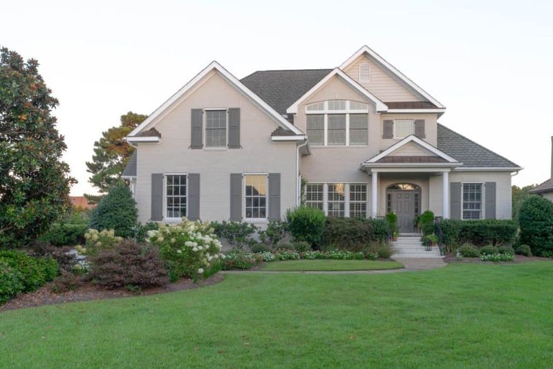 11 Of The Best Exterior Paint Colors According To Designers – These Are The Go-To Shades From Tried And Trusted Brands - Decor Hint Timeless Revere Pewter