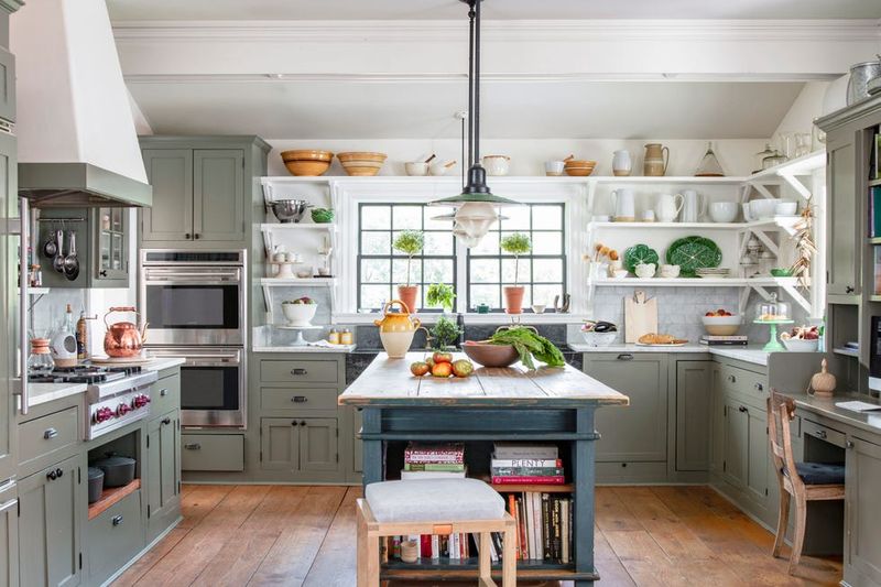 11 Outdated Kitchen Trends In Kentucky, And 9 Classics That Never Go Out Of Style - Decor Hint Open Shelving Showcases Kentucky Hospitality