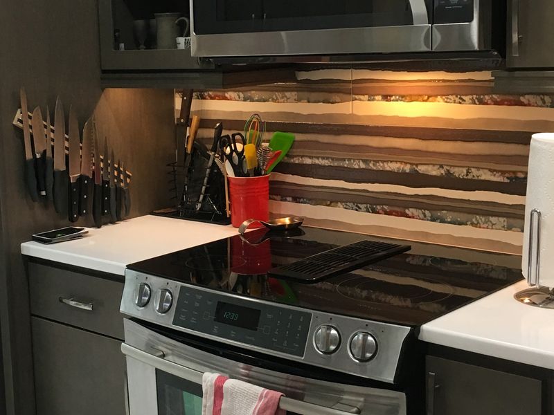 5 Classic Features In Chambersburg Homes That Are Becoming Popular Again And 7 That Never Went Out Of Style - Decor Hint Butler's Pantries Serving Up Style