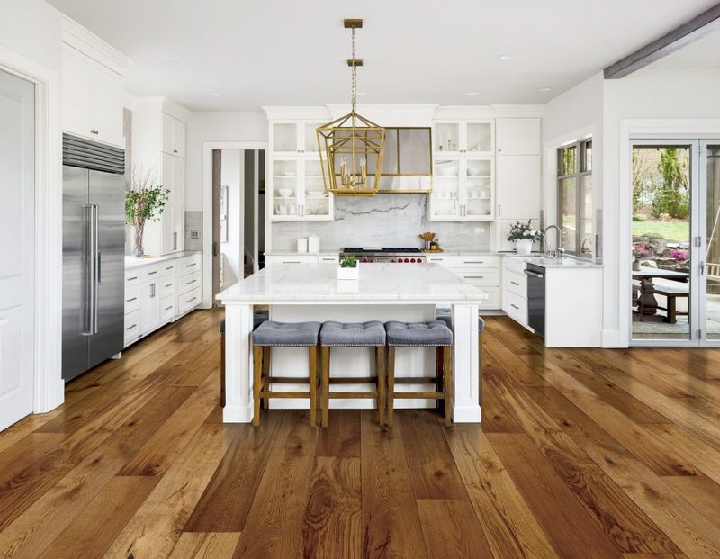 22 Traditional Kitchen Trends That Are Becoming More Popular In Modern Homes - Decor Hint Hardwood Flooring