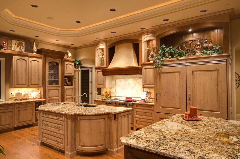 17 Kitchen Colours That Are Officially Out Of Style In 2025 (Plus 5 That Have Been Out For A While) - Decor Hint Tuscan Gold