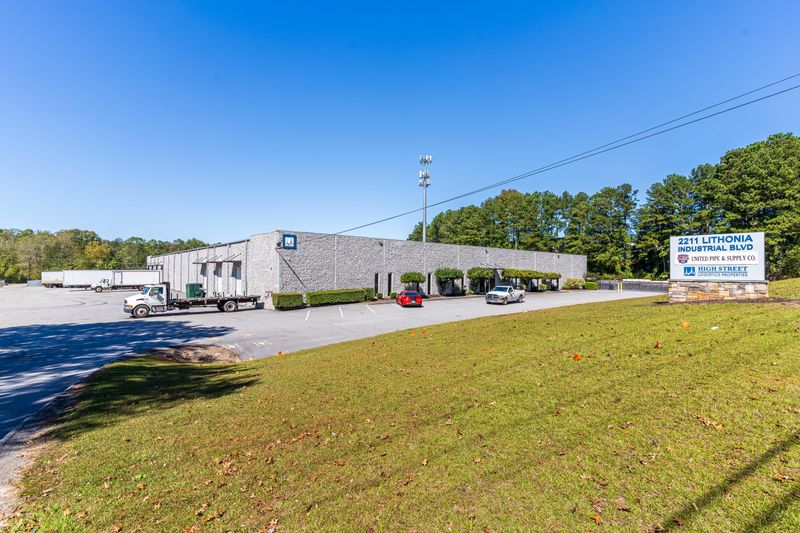 Which Homes Are Falling Out Of Favor In Lithonia (And Which Ones Buyers Are Fighting For In 2025) - Decor Hint Properties Near Industrial Zones