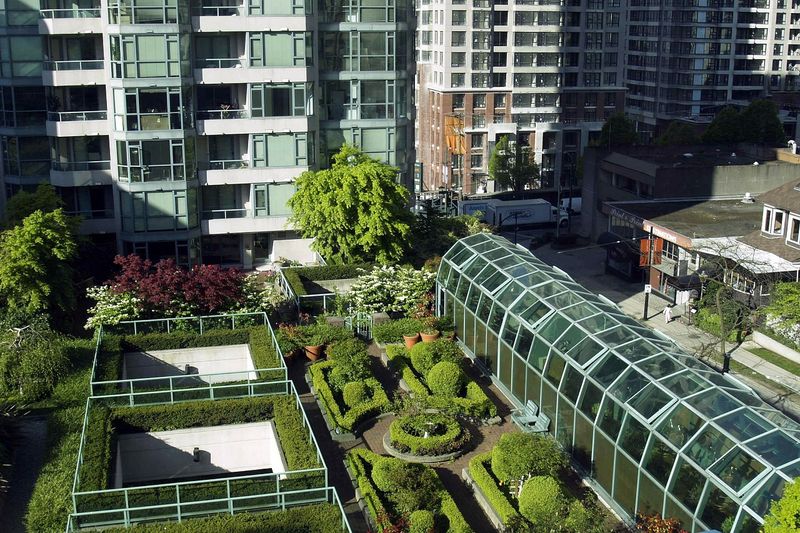 Rooftop Greenhouse Apartment