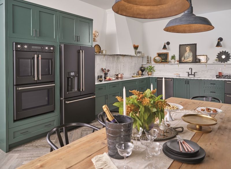 22 Ways To Modernize An Outdated Kitchen Without Totally Replacing It - Decor Hint Upgrade Appliances Strategically