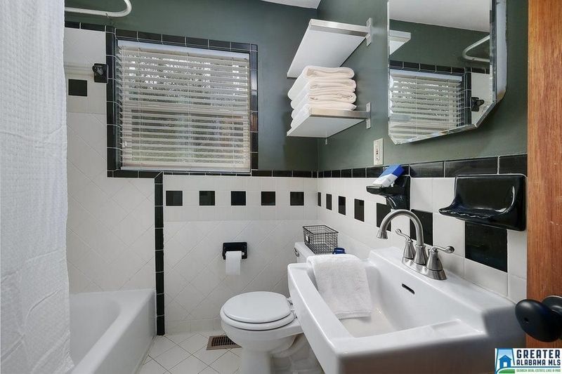 17 Types Of Houston Homes That Might Be History By 2030 - Decor Hint Carpeted bathrooms and kitchens