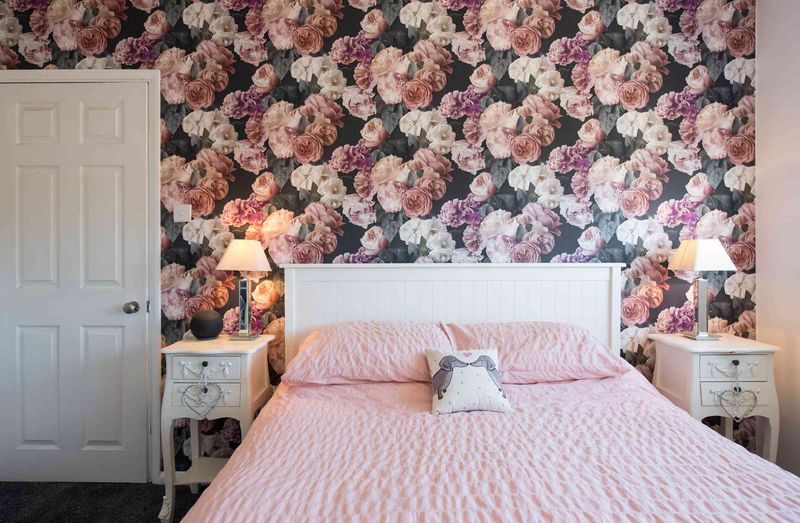 10 Ways You’re Accidentally Making Your Home Look Tacky And 6 More To Watch Out For - Decor Hint Overly busy wallpaper