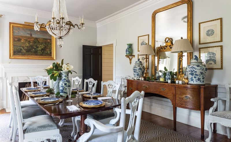 11 Dining Room Ideas Bringing Southern Charm Back To Georgia Interiors - Decor Hint Buffet Sideboards with Styling Vignettes