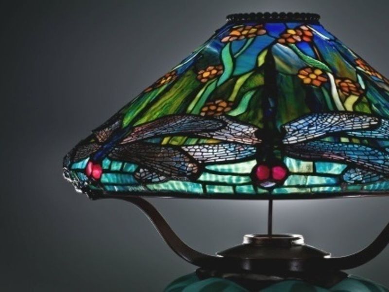 Found In Attics, Sold For Thousands: 17 1900s Antiques Worth Looking For - Decor Hint Tiffany Lamps