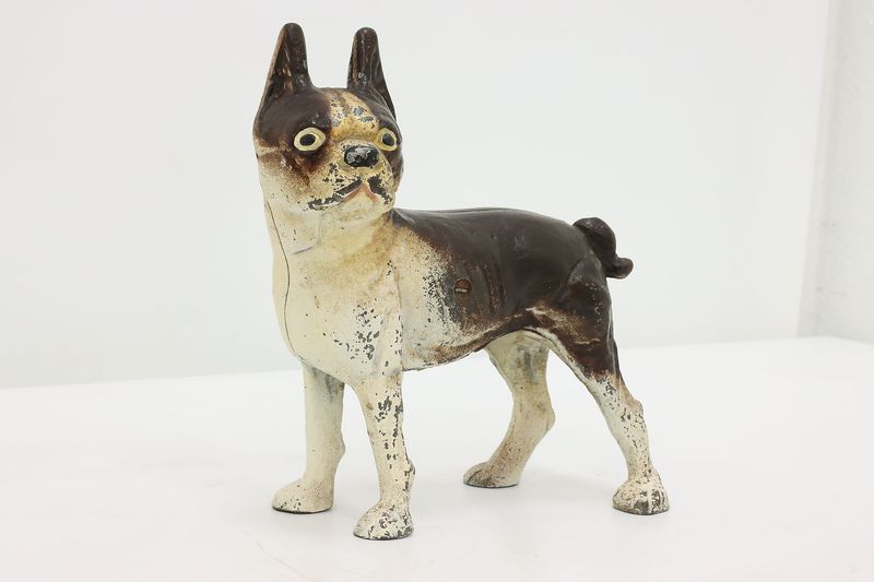 6 Valuable 1900s Interior Antiques (Plus 4 Hidden Gems That Are Worth A Fortune) - Decor Hint Cast Iron Doorstops