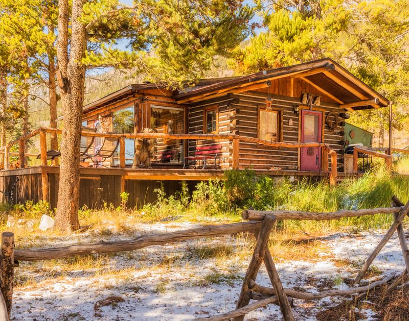 7 Luxury Cabins In Colorado Are Heating Up For 2025 + 2 That Are Rising Quicker Than Ever - Decor Hint Buckeye's Cozy Romantic Cabins Skyrocketing In Popularity