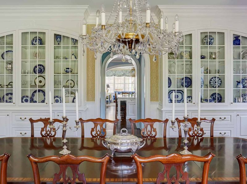6 Traditional Living Room Pieces In Lebanon Homes That Have Dropped In Value And 5 That Were Never Worth A High Price - Decor Hint Formal China Cabinets