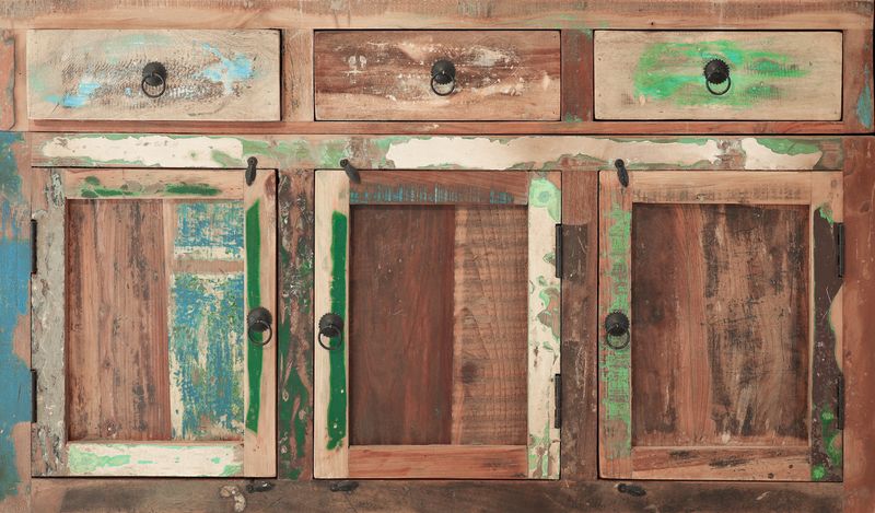 7 Antiques Georgia Experts Say Are Worthless - And 7 They'd Never Touch - Decor Hint Water-Damaged Wooden Furniture