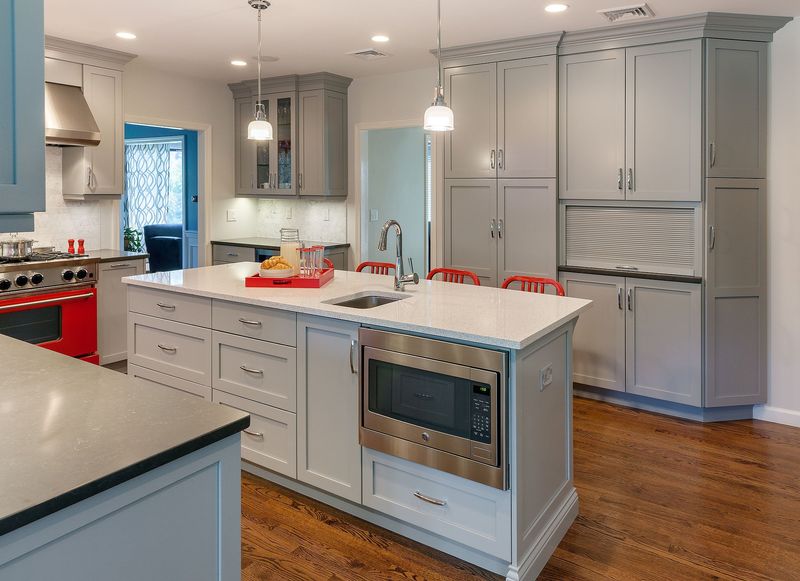 Designers Share: 5 Mistakes That Cheapen Massachusetts Kitchens And 5 That Elevate Them - Decor Hint Functional Storage Solutions