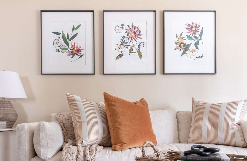 20 Common Mistakes That Make Your Home Look Tacky - And What To Do Instead - Decor Hint Buying Art Prints Without Frames