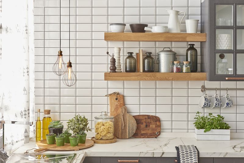 Design Experts Reveal: 10 Kitchen Turn-Offs Seen In California Homes - Decor Hint Trendy But Impractical Backsplashes